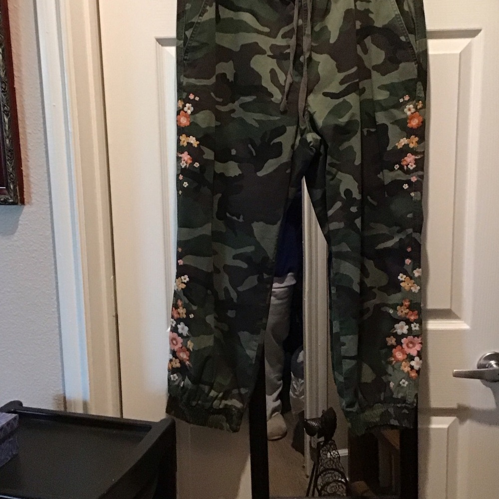 Camouflage Joggers with Floral Embroidery